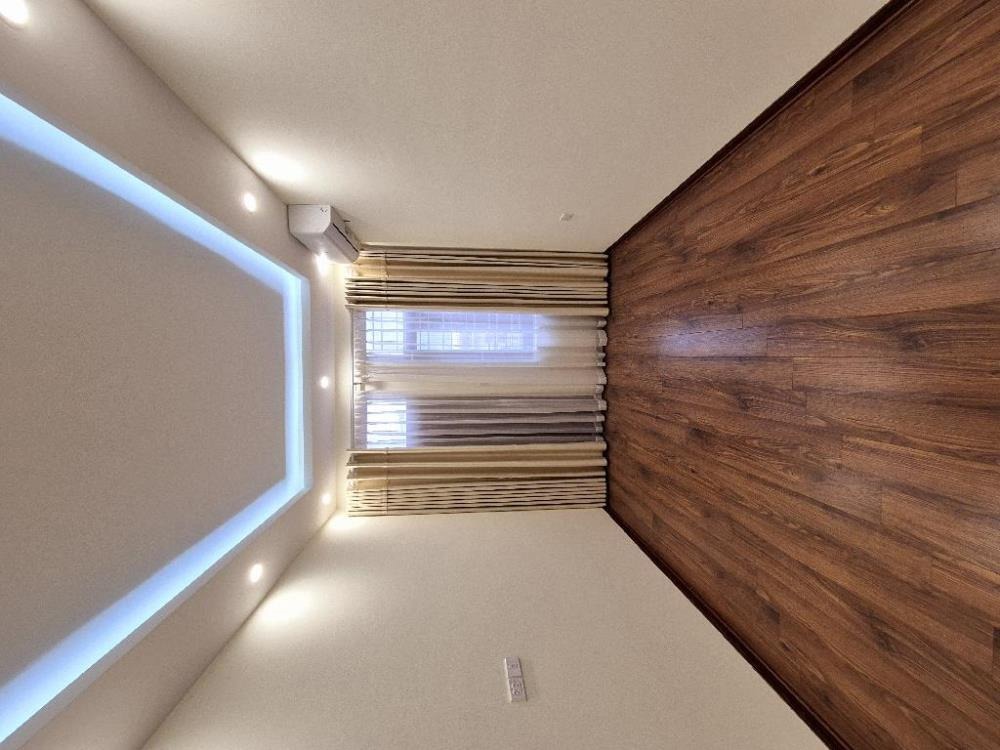 Bán nhà đẹp 5 tầng, 51m2, Yên Hòa, Cầu Giấy, Hà Nội - 9.3 tỷ