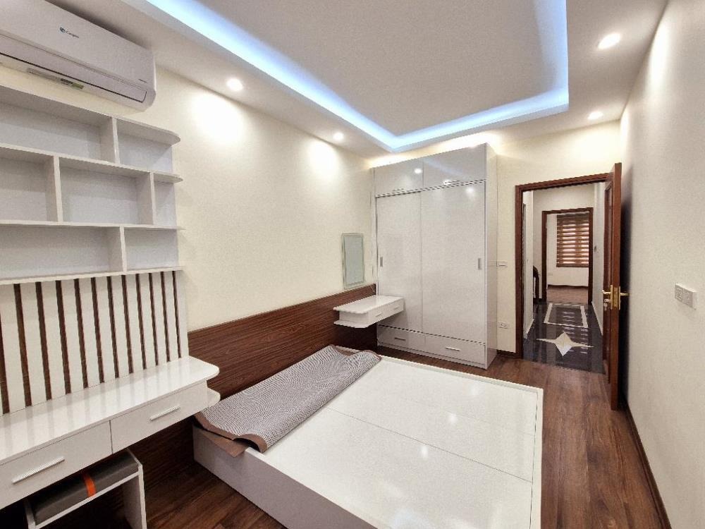 Bán nhà đẹp 5 tầng, 51m2, Yên Hòa, Cầu Giấy, Hà Nội - 9.3 tỷ