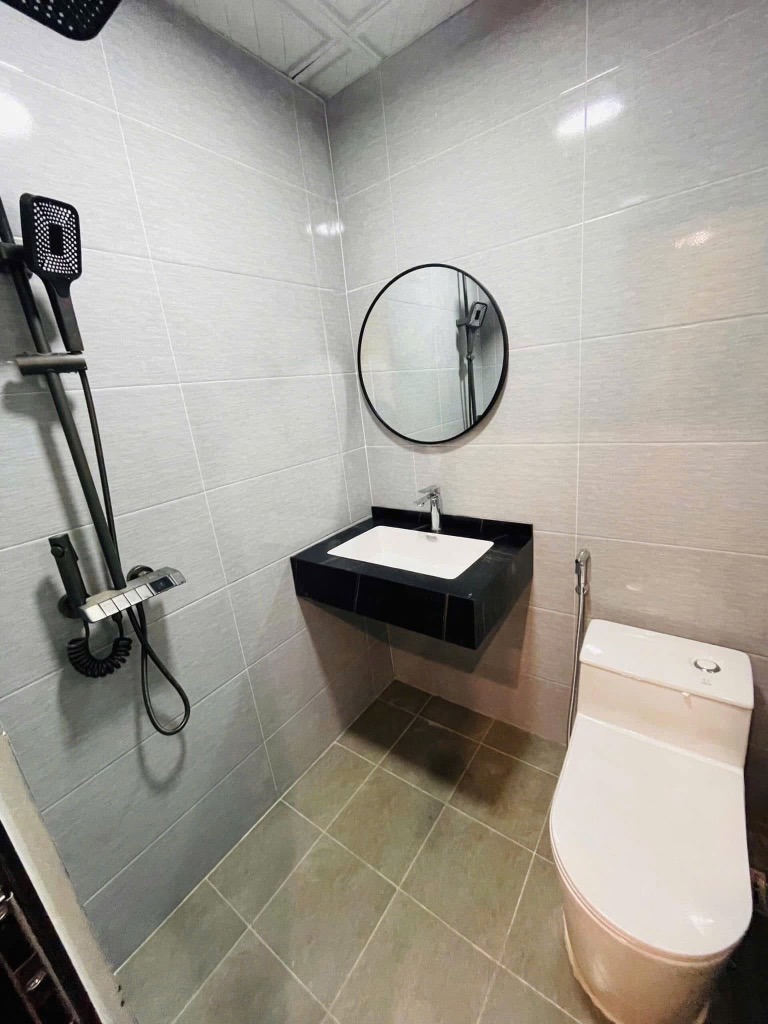 Bán Căn Hộ Đẹp 2PN, Full Nội Thất Tại Chung Cư Đền Lừ 1 - Giá 3.6 Tỷ