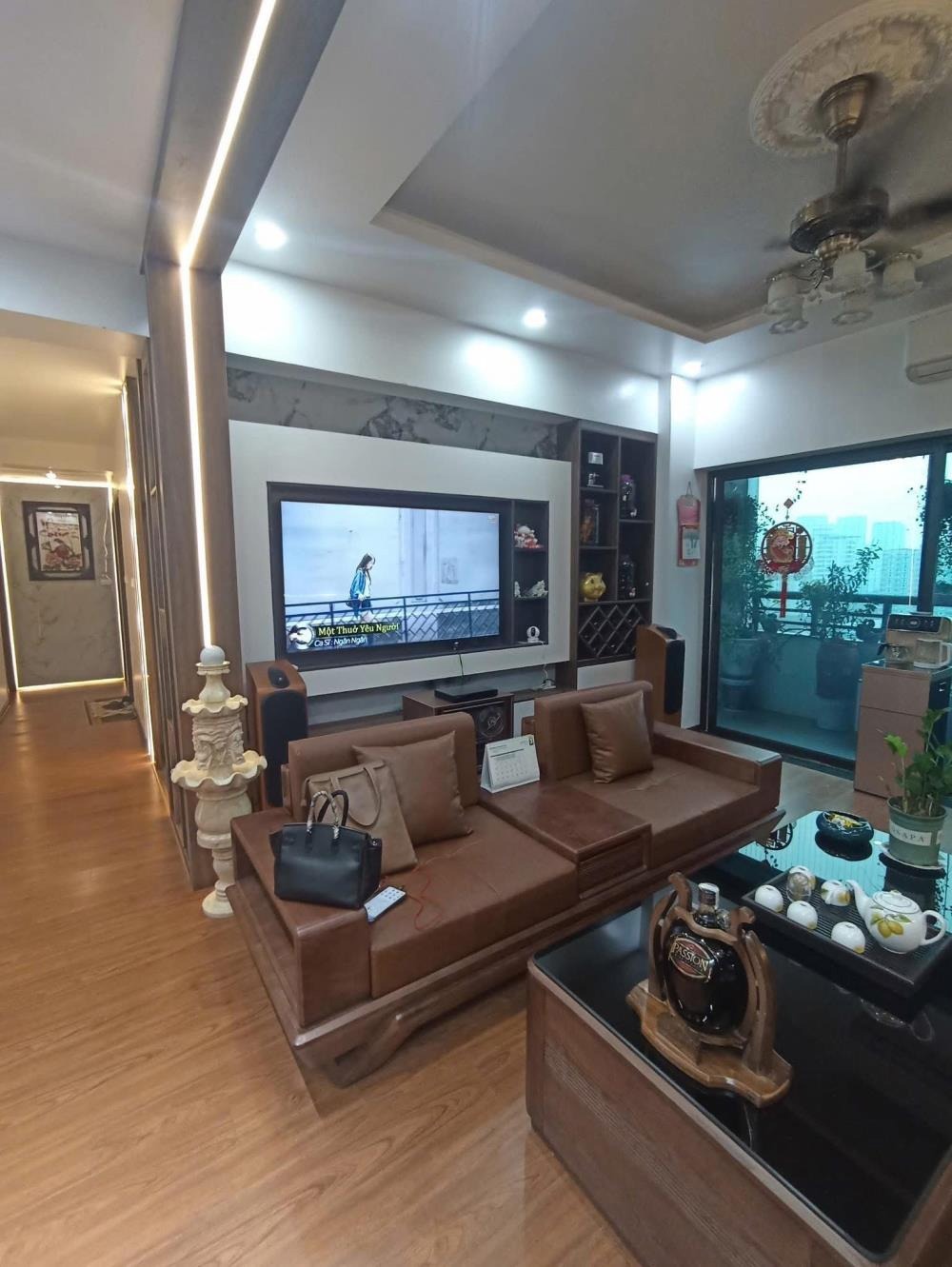 Bán Căn Hộ Cao Cấp Mỹ Đình: 3PN, Full Nội Thất, 7.2 Tỷ