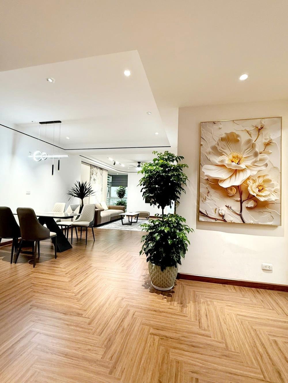 Chung Cư Ciputra Nam Thăng Long: 123m² Full Nội Thất, 8.98 Tỷ - View Đẹp, Tiện Ích Vượt Trội