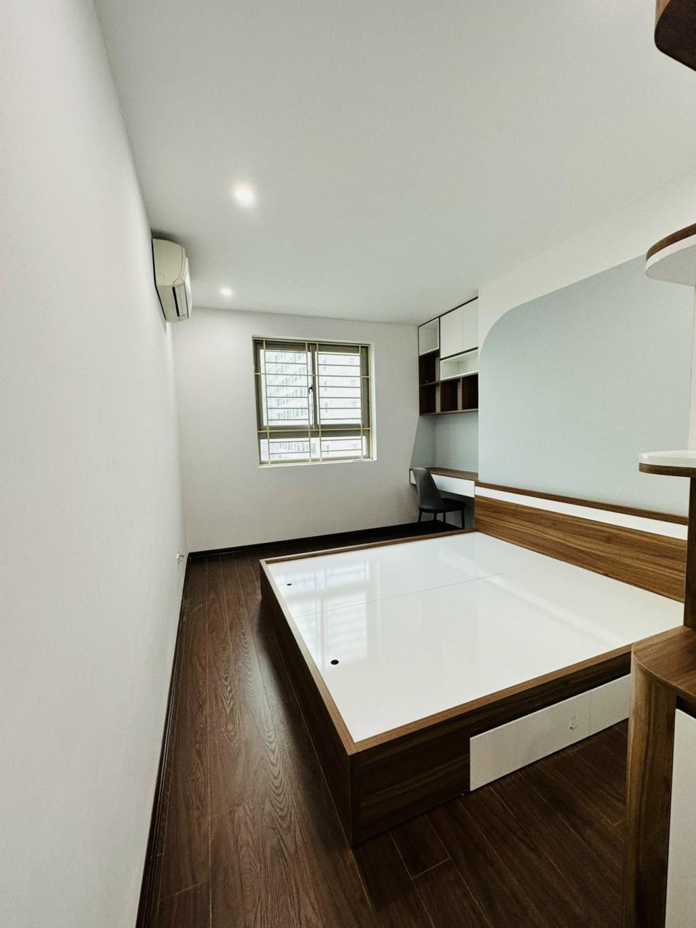 Căn 2PN, 2VS, 72m² HH2A Linh Đàm: View Hồ, Full Đồ, Hỗ Trợ Bank