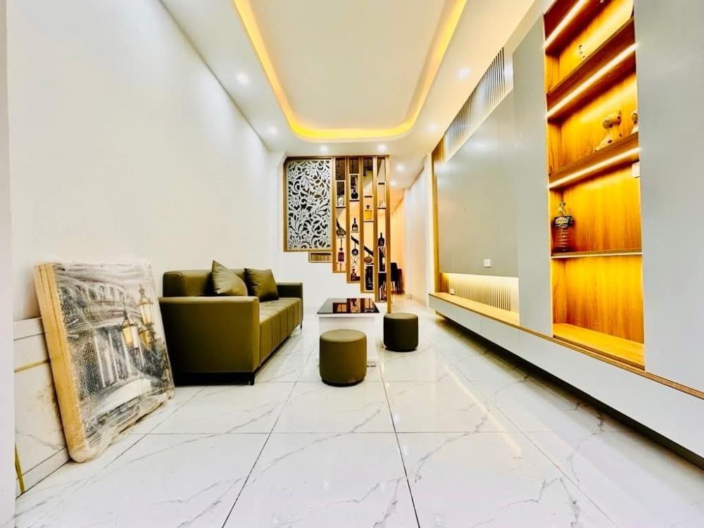 Siêu phẩm Thái Hà: Nhà 5 Tầng, Thang Máy, Full Nội Thất - Vị Trí Vàng