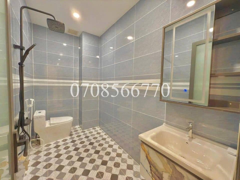 Nhà 1 Trệt 1 Lầu Giá Rẻ Gần Chợ Bình Điền: 82m2, Pháp Lý Sạch