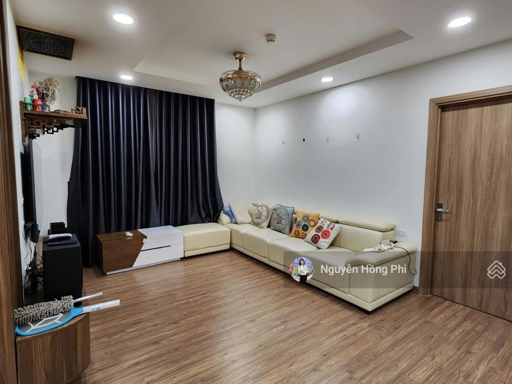 Chính chủ gửi bán căn hộ 97m2 Le Grand Jardin Sài Đồng, view thoáng, sẵn sổ