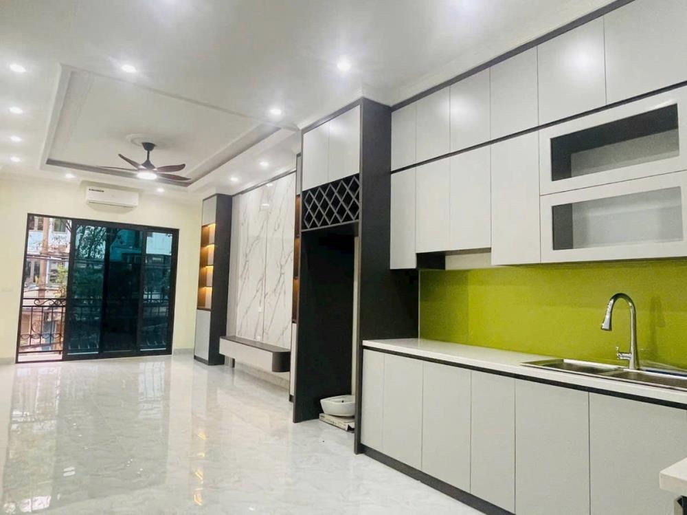 Bán nhà khu Hồ Tùng Mậu - Bắc Từ Liêm - 4 Tầng Kinh Doanh - Giá Chỉ 12 Tỷ