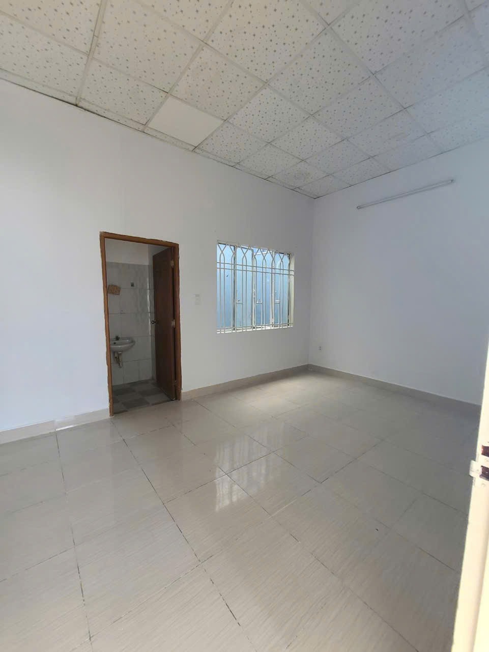 Bán nhà sát mặt tiền đường Nguyễn Tư Giản, P12, Gò Vấp - 5 tỷ