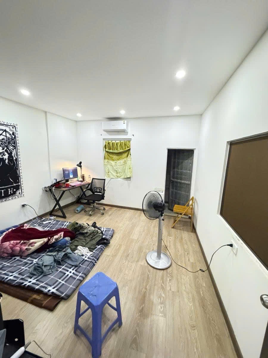 Bán Nhà Riêng Tân Mai 4.3 Tỷ - 30m2, 4 Tầng, Ngõ Ô Tô