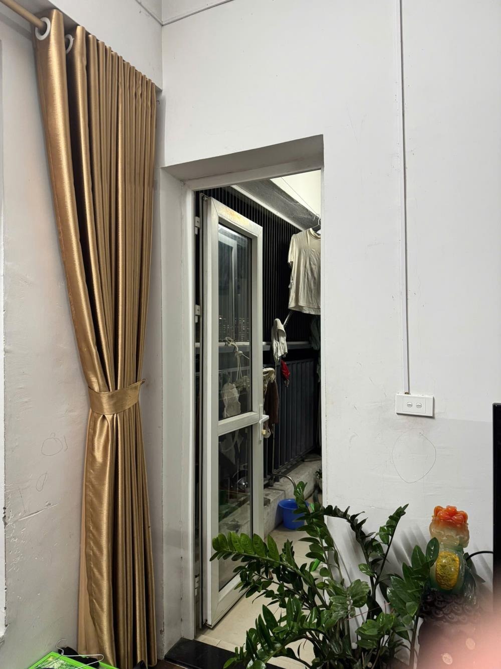 Cần Tiền Gấp: Bán Căn Hộ 2PN, View Đẹp, Giá Tốt Tại KĐT Thanh Hà