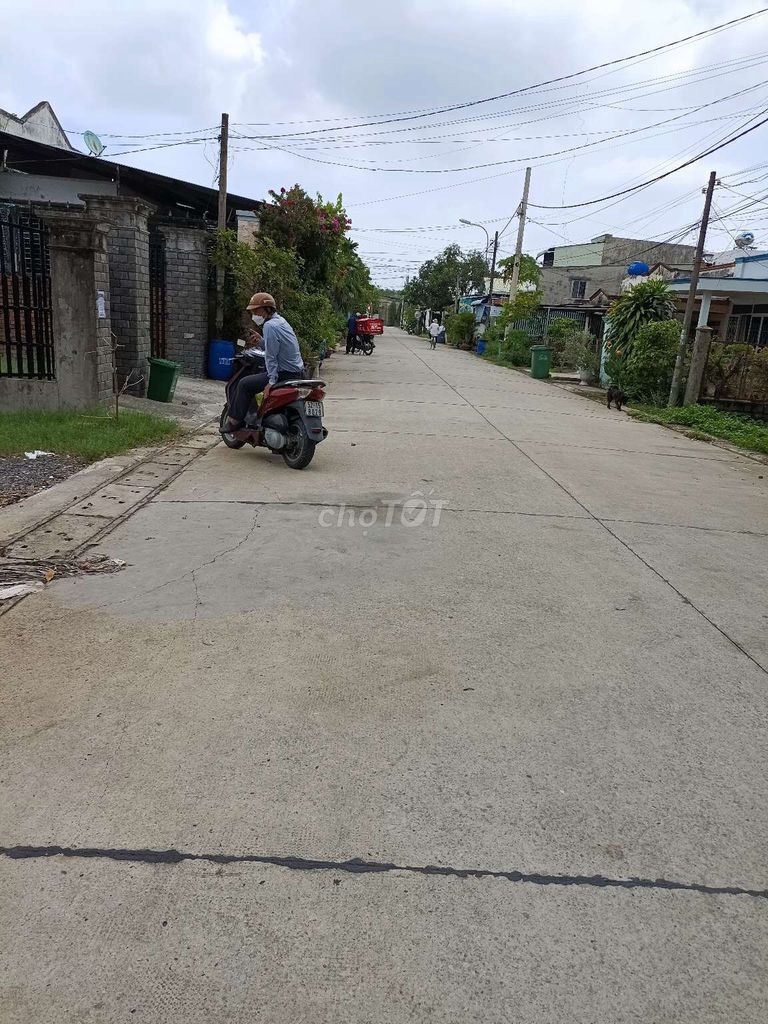 Chính chủ bán đất 150m2 - Vị trí đắc địa, phù hợp kinh doanh nhà trọ, khách sạn