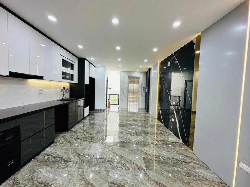 Siêu phẩm khu Đền Lừ: 6 tầng thang máy, kinh doanh đỉnh cao, giá chỉ 18.x tỷ