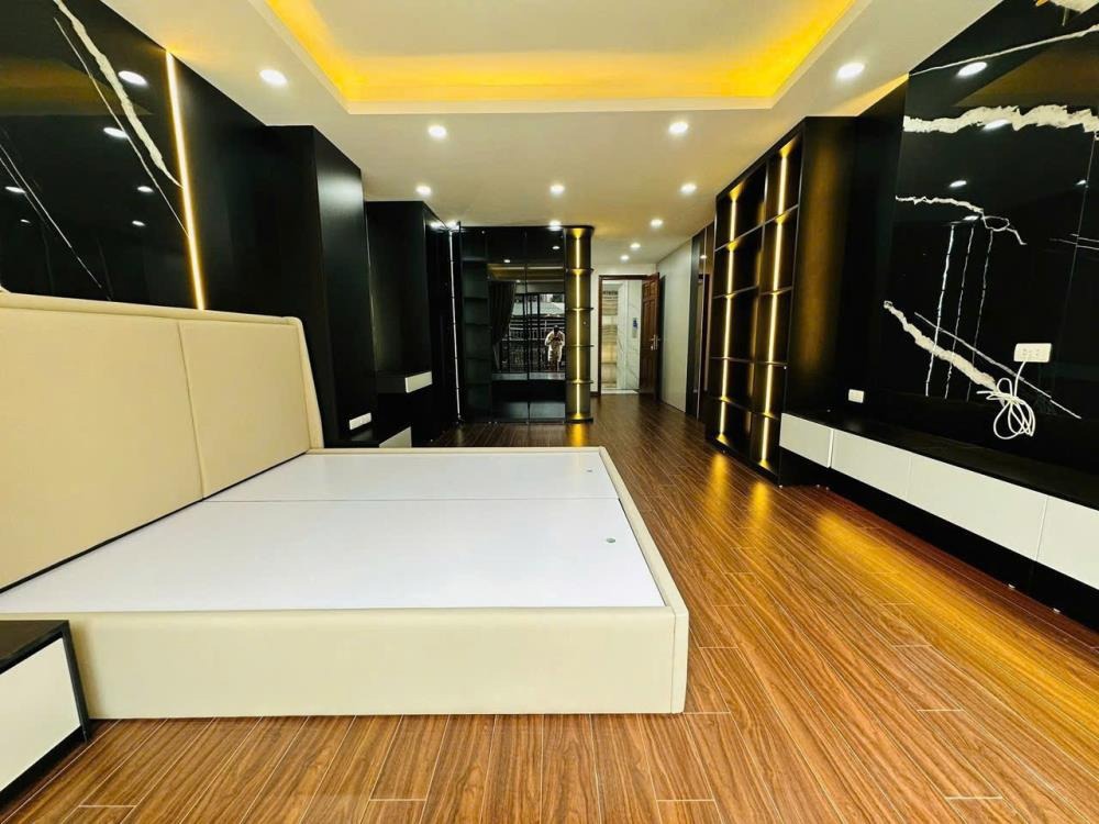 Siêu phẩm khu Đền Lừ: 6 tầng thang máy, kinh doanh đỉnh cao, giá chỉ 18.x tỷ