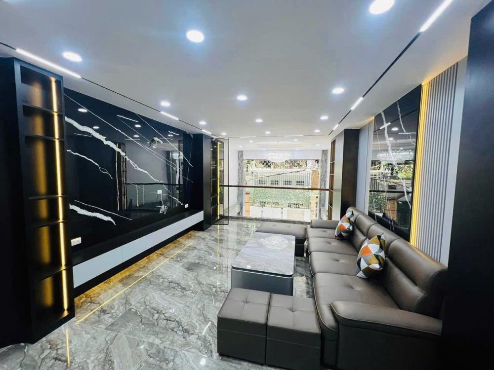 Siêu phẩm khu Đền Lừ: 6 tầng thang máy, kinh doanh đỉnh cao, giá chỉ 18.x tỷ
