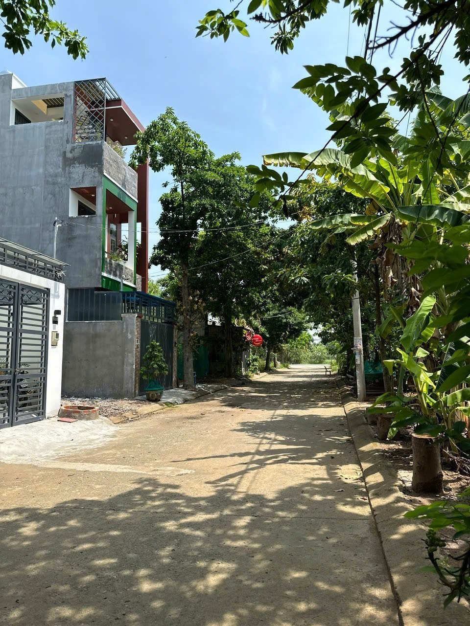 Bán đất Quận 9 - Phường Long Phước - 82.7m2 - Giá 3 tỷ (Thương lượng)