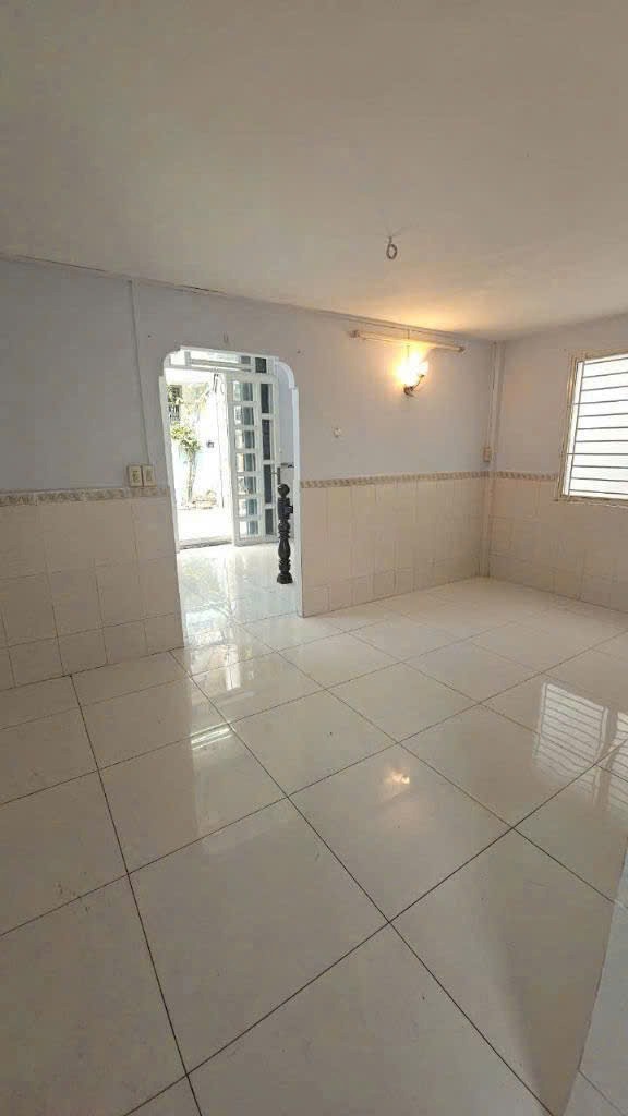 Bán Nhà Hẻm Xe Tải Phạm Thế Hiển - Giá Tốt, Pháp Lý Rõ