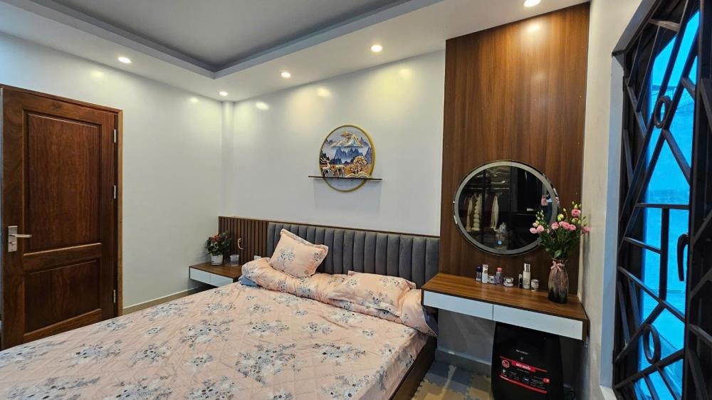 Nhà Đẹp Tặng Nội Thất - Vị Trí Vàng Nam Từ Liêm, Sổ Đỏ Nở Hậu