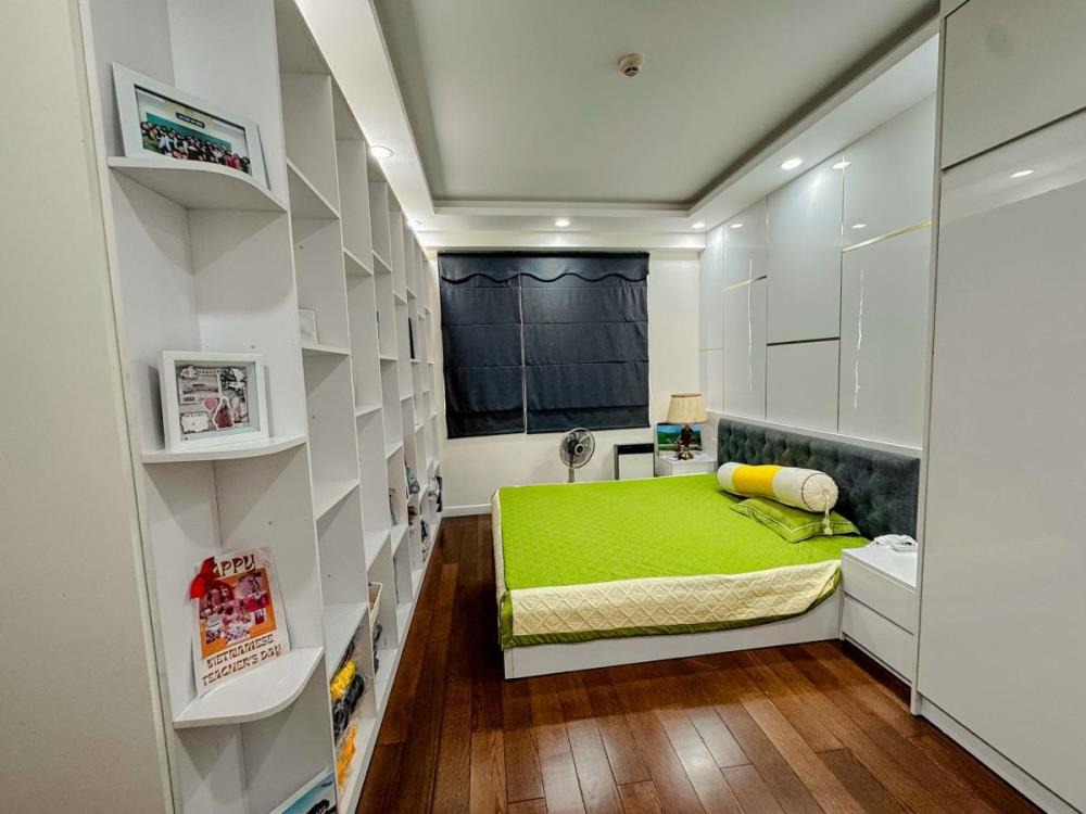 Căn Hộ Capitale Trần Duy Hưng: 3PN, Full Nội Thất, View Đẹp - Giá 12.5 Tỷ