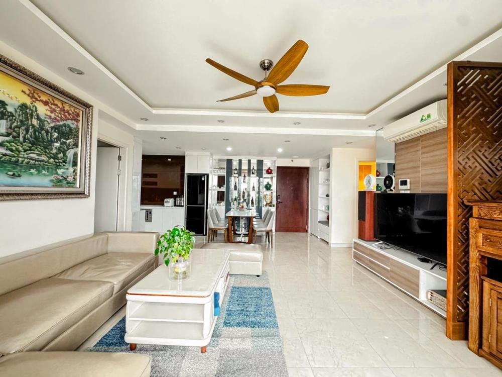 Căn Hộ Capitale Trần Duy Hưng: 3PN, Full Nội Thất, View Đẹp - Giá 12.5 Tỷ