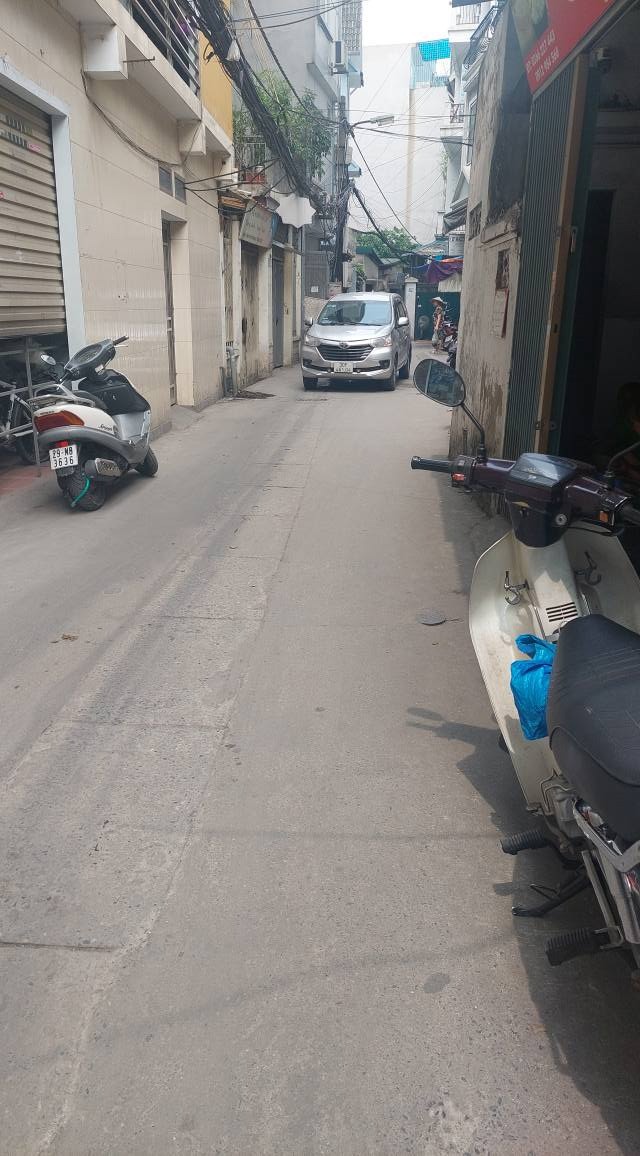 Dòng Tiền Thanh Xuân: Kinh Doanh Ô Tô 41m²/6 Tầng - 10.8 Tỷ