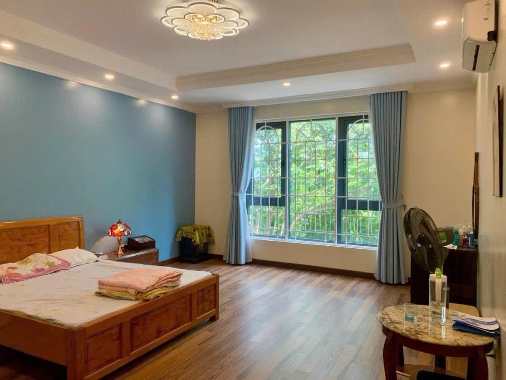 Bán Nhà Phố Khương Trung - Góc 3 Mặt Đường, 56m2, 4 Tầng - 17.5 Tỷ