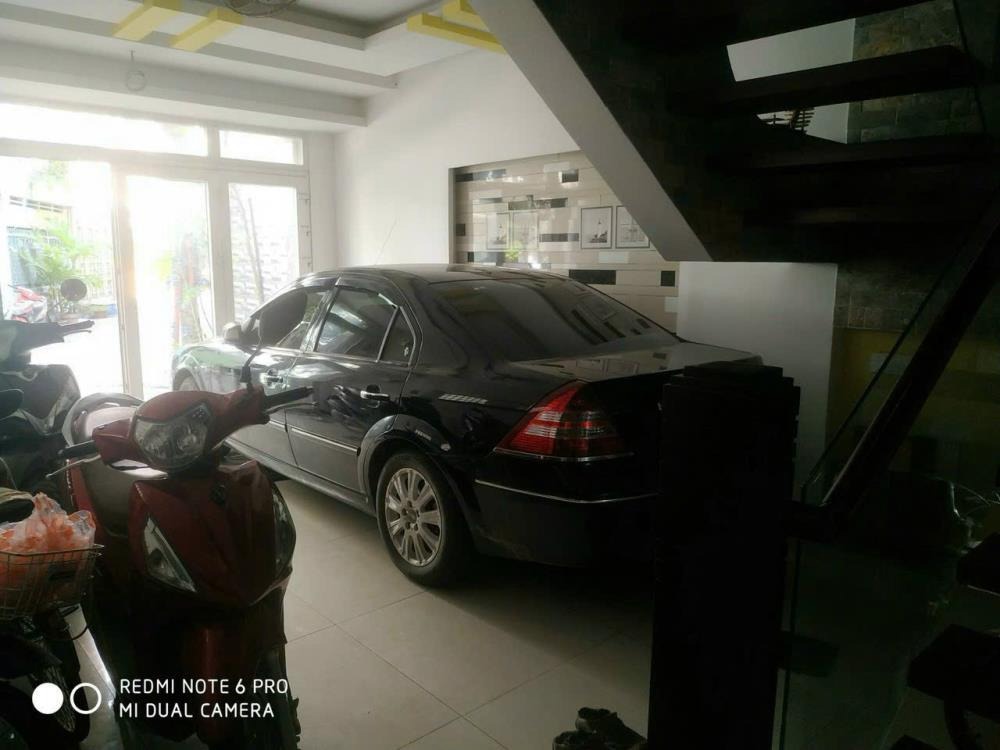 Bán nhà 4 tầng, Đào Duy Anh, P9: 240m2, 11.3 tỷ - Vị trí đẹp, tiện di chuyển
