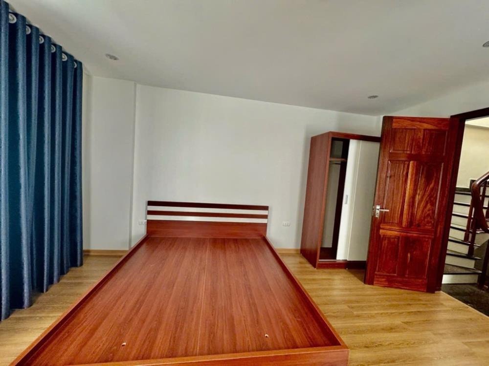 Nhà đẹp 5 tầng, lô góc 2 mặt thoáng, nội thất đầy đủ - Phú Diễn, Bắc Từ Liêm