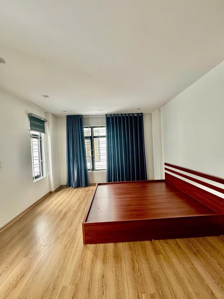 Nhà đẹp 5 tầng, lô góc 2 mặt thoáng, nội thất đầy đủ - Phú Diễn, Bắc Từ Liêm