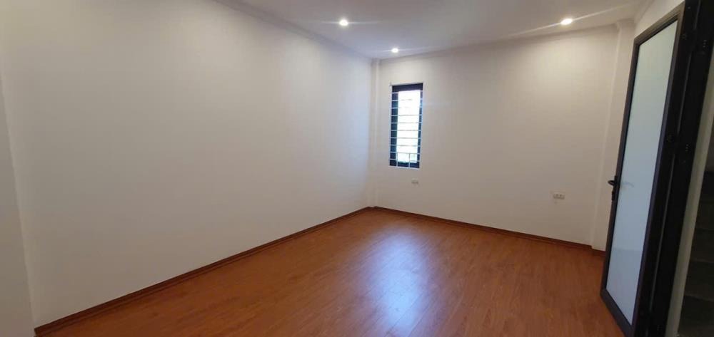 Siêu phẩm 3 Mặt Thoáng - Nhà Đẹp, Chắc Chắn, Sát Mặt Phố - Bát Khối