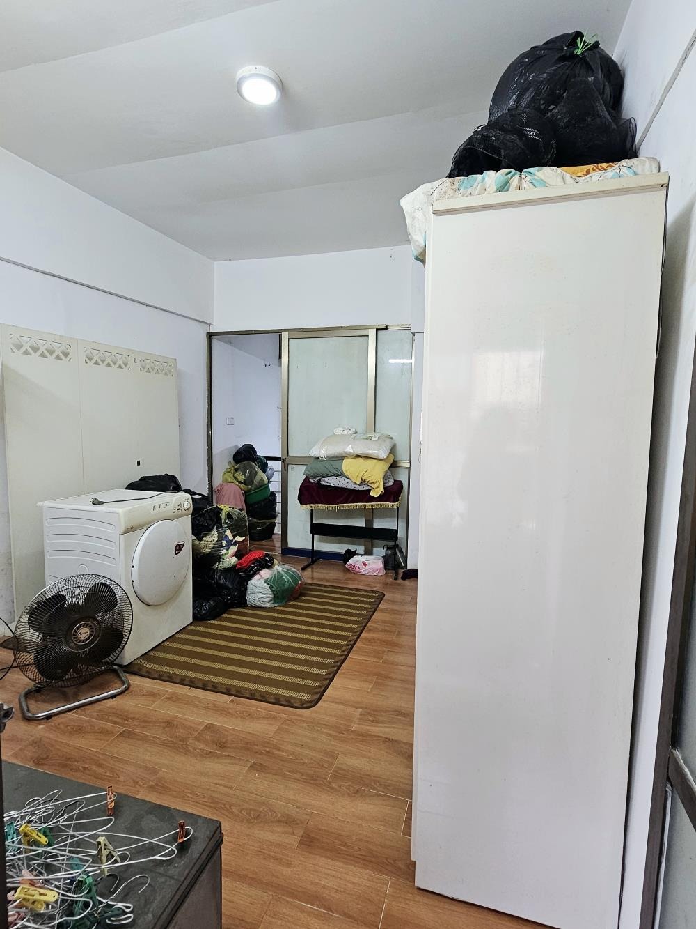 Bán nhà Tôn Đức Thắng, Đống Đa: 4 Tầng, Ngõ Thông, 25m², Giá Tốt