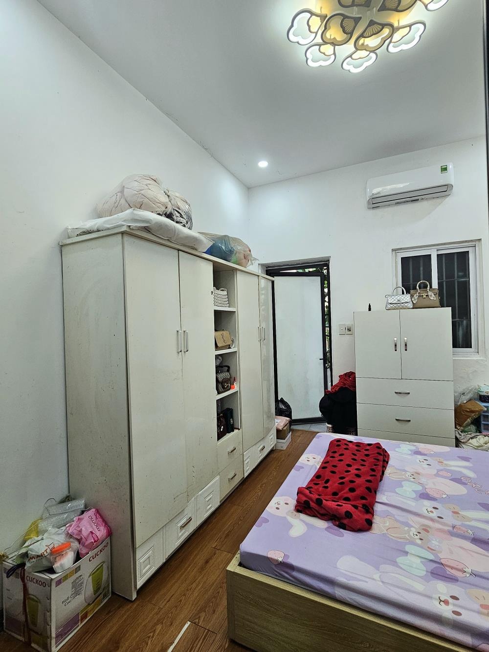 Bán nhà Tôn Đức Thắng, Đống Đa: 4 Tầng, Ngõ Thông, 25m², Giá Tốt