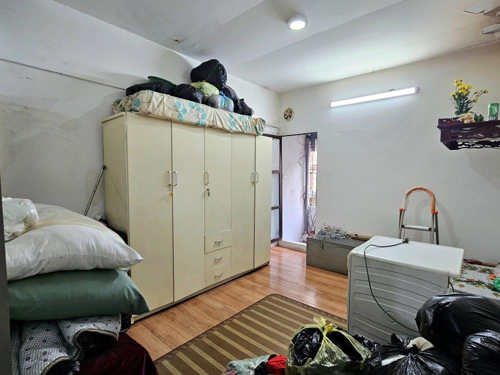 Bán nhà Tôn Đức Thắng, Đống Đa: 4 Tầng, Ngõ Thông, 25m², Giá Tốt