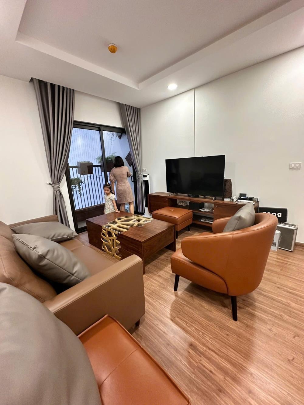 Bán Nhanh Căn Hộ 76m2 Ban Công Đông Nam, Giá 5 Tỷ - Le Grand Jardin Sài Đồng