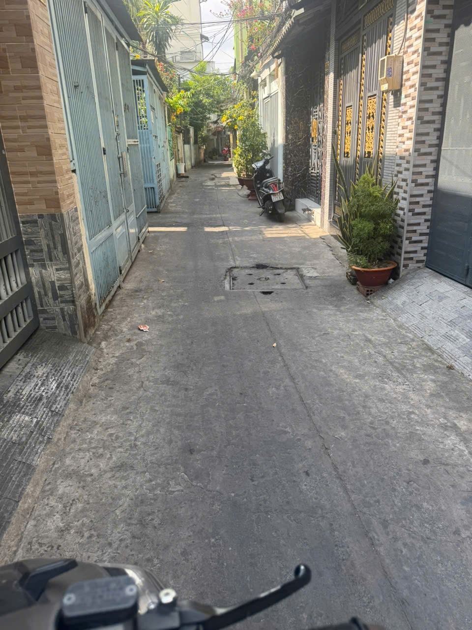 Bán nhà 2 lầu sân thượng Quận 8 - 6.65 tỷ (TL) - 0989131803
