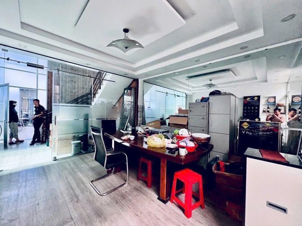 Bán nhà Tân Bình gần sân bay - 80m² - 4 tầng - 10.7 tỷ (TL)