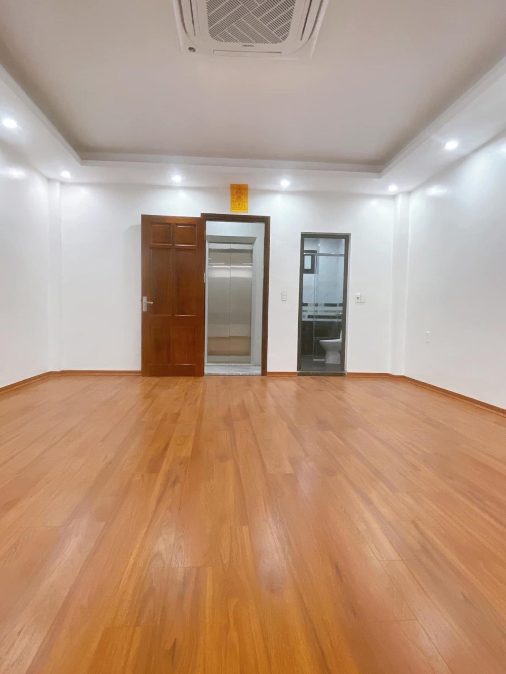 Bán 58m² - 7 Tầng - 5m Mặt Tiền, Giảng Võ, Đống Đa - Vị Trí Vàng Kinh Doanh