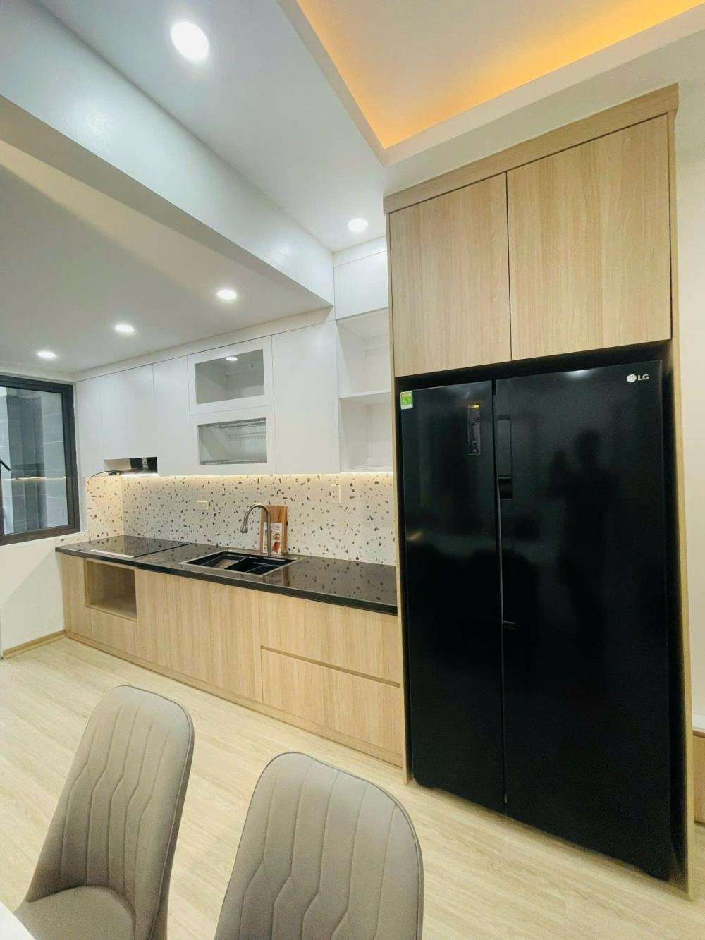 Căn hộ hiếm có - 76m2 - 3PN - Bán đảo Linh Đàm - Giá 4.75 tỷ