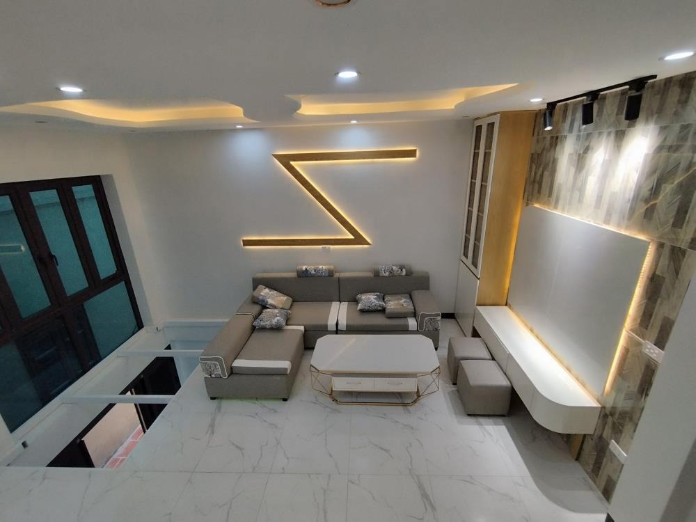 Bán nhà Hà Trì Vị Trí Đẹp, 33m2, 5 Tầng, Giá 5.8 Tỷ - Pháp Lý Sổ Đỏ