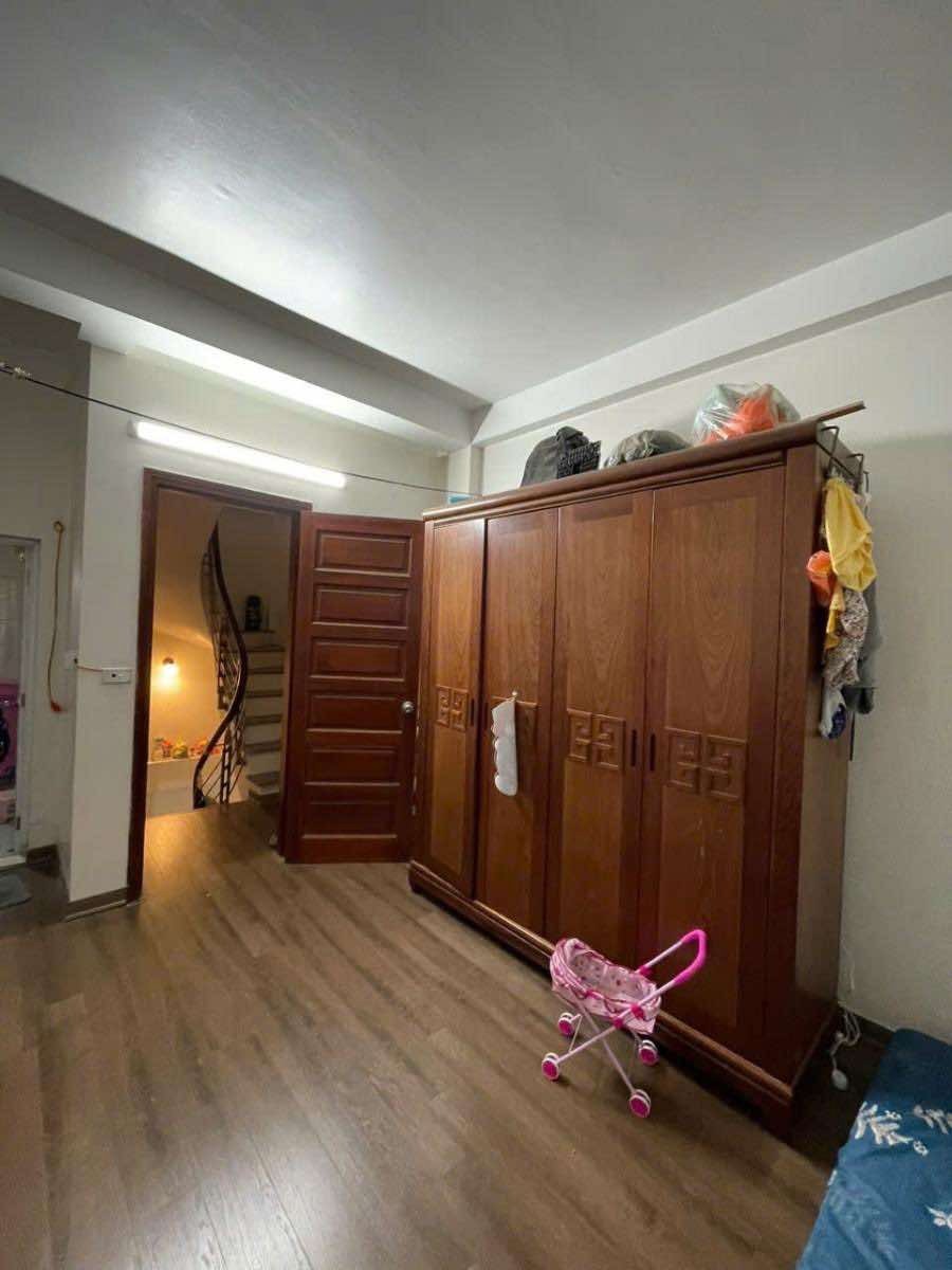 Bán Đất Tặng Nhà - Phố VIP Hoàng Quốc Việt - 50m2 - Giá 8 Tỷ | Đầu Tư Sinh Lời