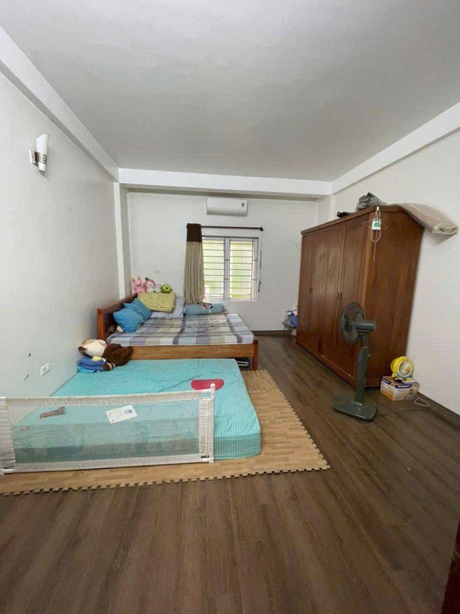Bán Đất Tặng Nhà - Phố VIP Hoàng Quốc Việt - 50m2 - Giá 8 Tỷ | Đầu Tư Sinh Lời