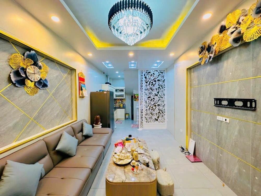 Nghi Tàm 32m2, Mặt Tiền 3.6m - Phân Lô Quân Đội, Ngõ Rộng, Thoáng Sáng