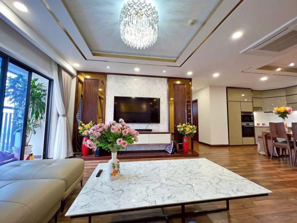 Bán Căn Hộ 4PN Thành Công Tower Láng Hạ 190m2 - 14.9 Tỷ Full Nội Thất