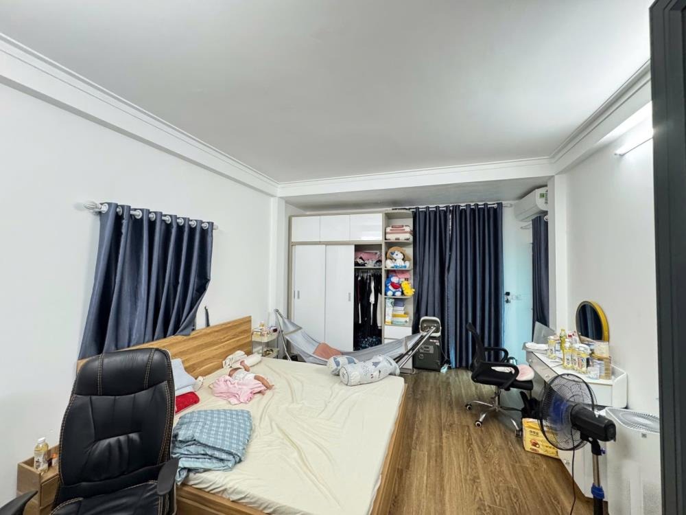 Căn hộ Kim Liên 90m2, 2PN, Ngõ Ô Tô, Giá 4.2 tỷ - Vị Trí Vàng