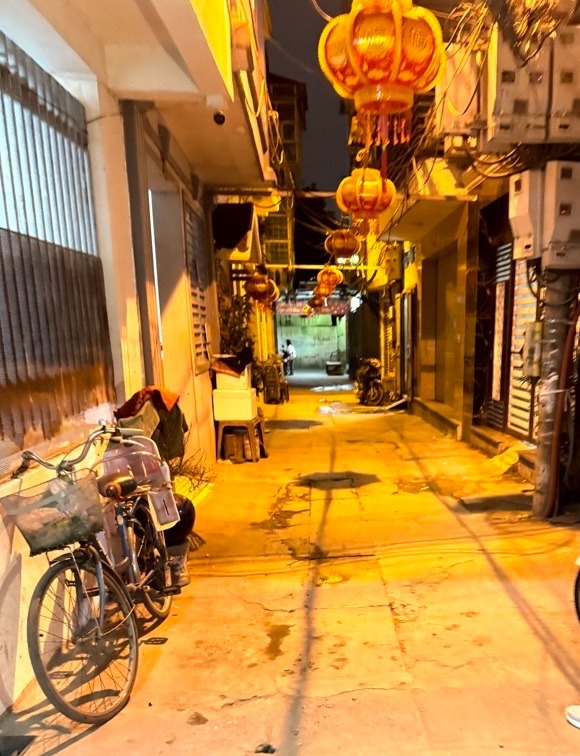 Bán đất cầu giấy - Nguyễn Khang - 62m2 - 8 tỷ - Vị trí đắc địa