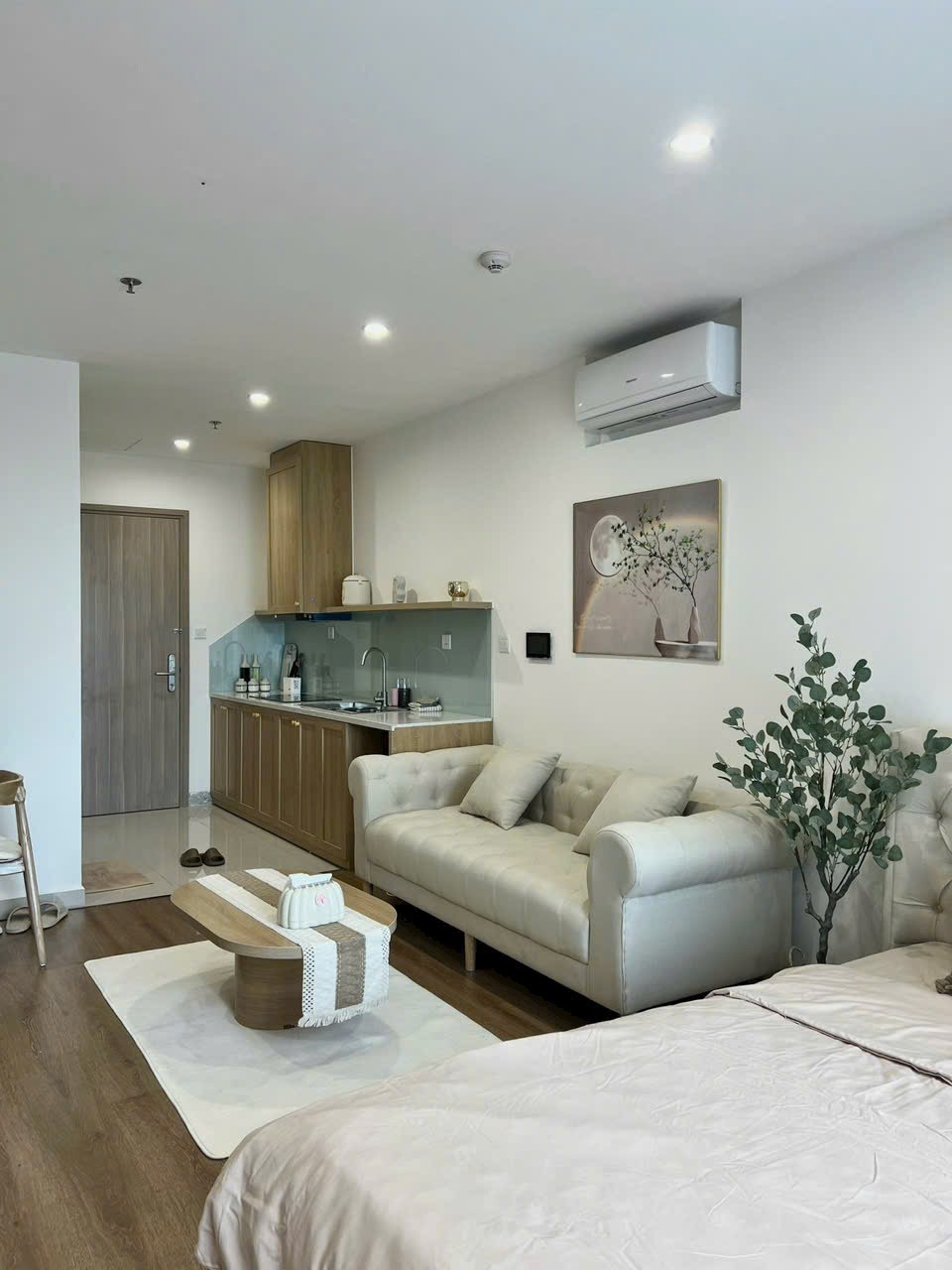 Bán Gấp Studio Vinhomes Ocean Park: 31m2 - 1.690 Tỷ - Full Đồ