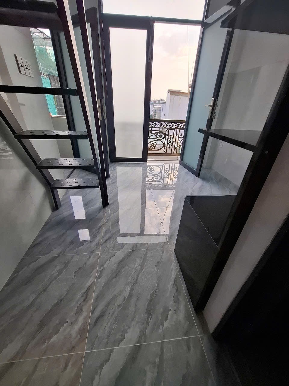 Nhà 7 Tầng, 24 Phòng Cho Thuê - Nguyễn Thái Sơn, Gò Vấp - Giá 17.99 Tỷ