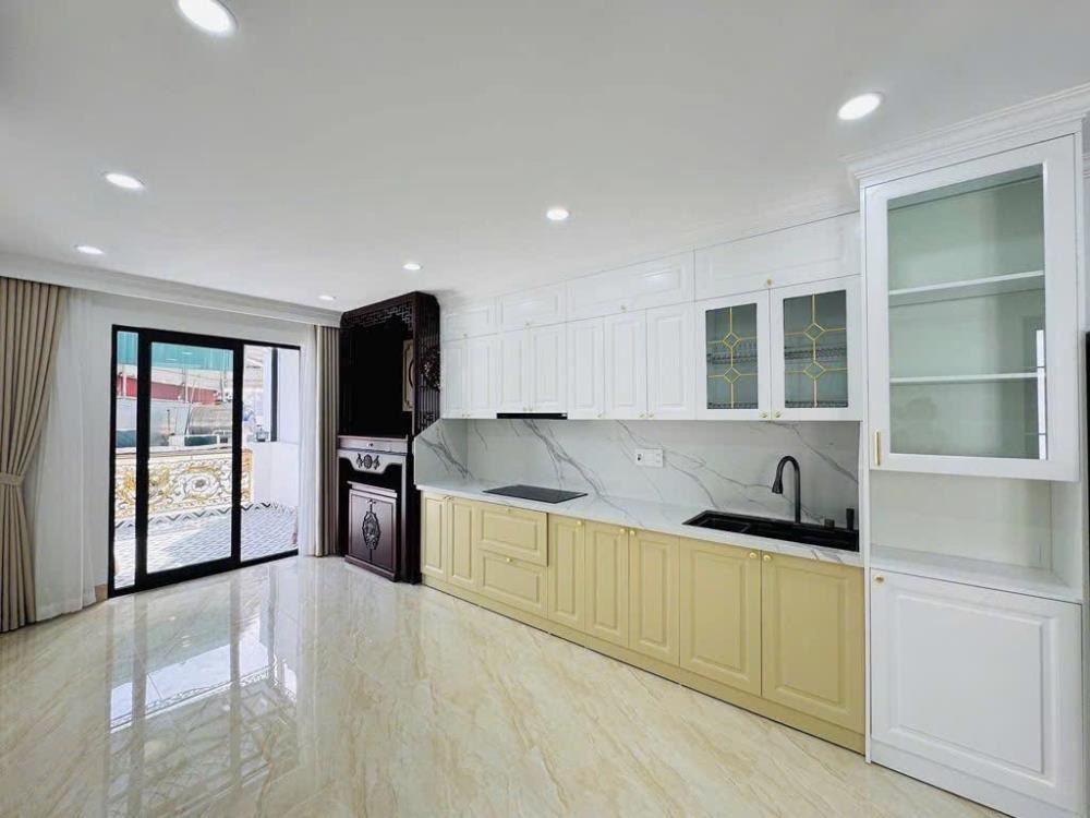 Gara Ô Tô 5 Tầng, Thang Máy - Lê Trọng Tấn, Hà Đông - Giá Tốt Nhất