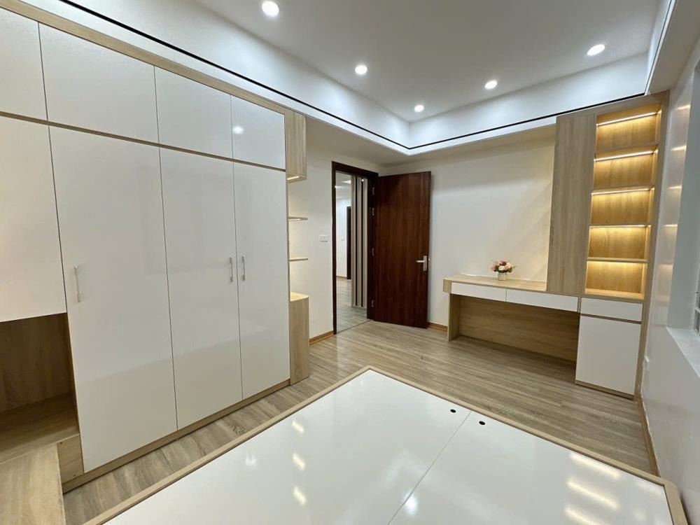 Bán Căn Hộ Oct2 Đơn Nguyên 2 Linh Đàm: 3PN, Full Nội Thất, View Hồ