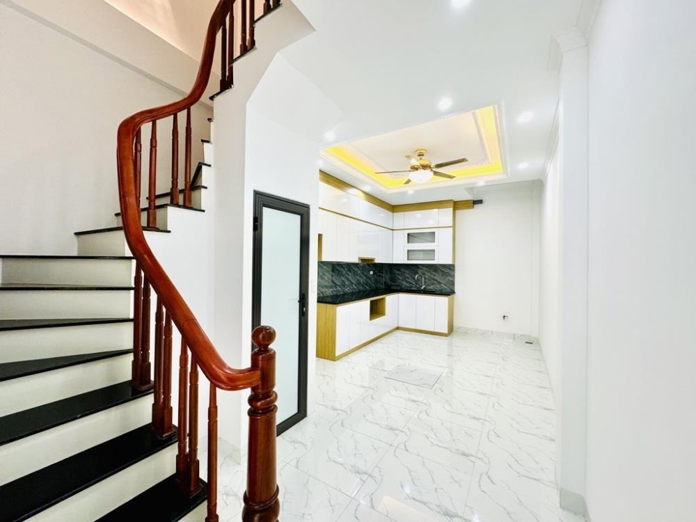 Nhà 5 Tầng, Thang Máy, Nội Thất Cơ Bản - Giá Chỉ 9.5 Tỷ Tại Khu TĐC Thanh Am