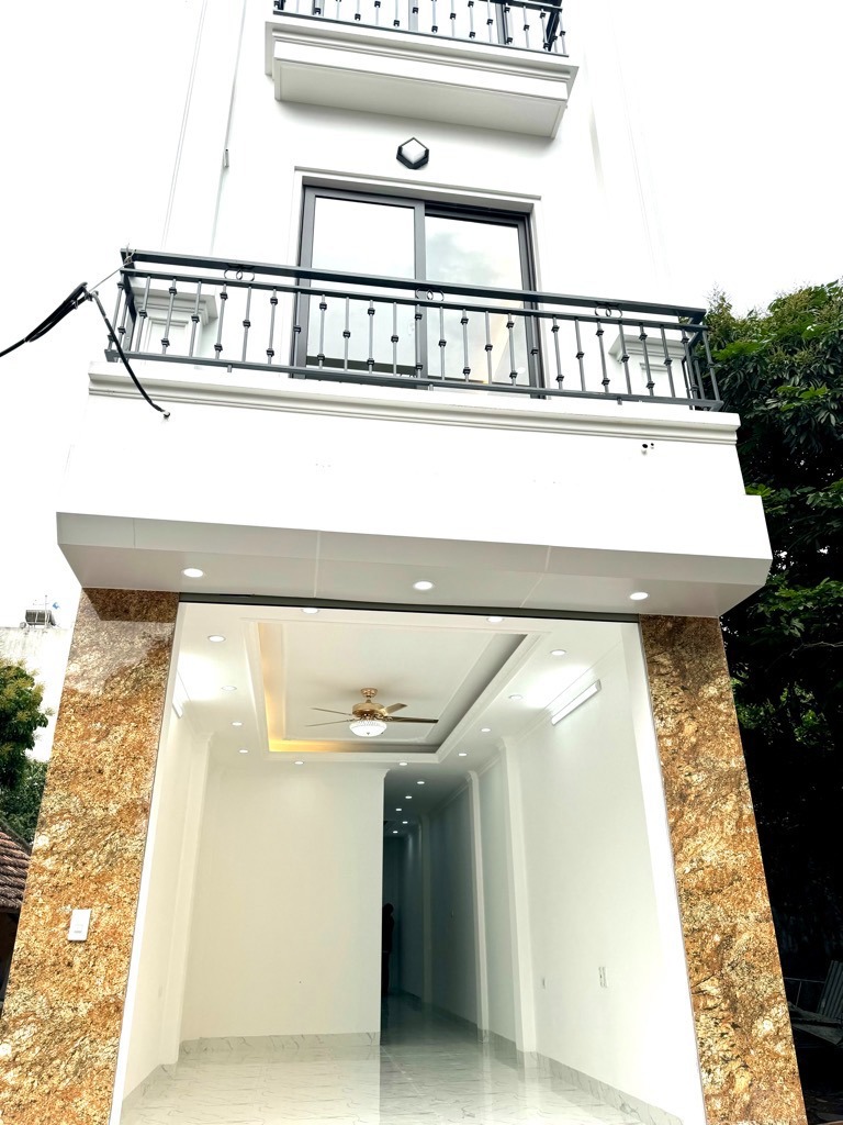 Nhà 5 Tầng, Thang Máy, Nội Thất Cơ Bản - Giá Chỉ 9.5 Tỷ Tại Khu TĐC Thanh Am