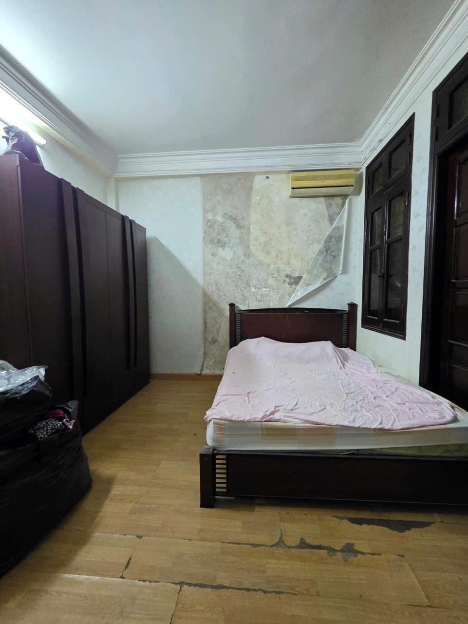 Bán nhà Bạch Mai giá 11 tỷ - 57m2, ngõ thoáng, gần phố